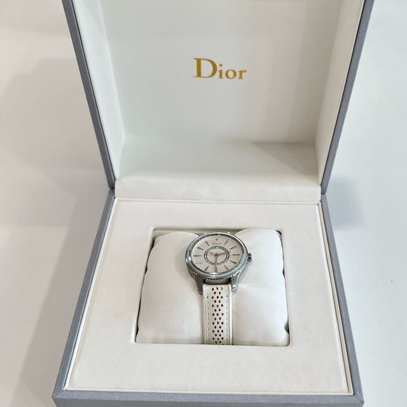 DIOR VIII Montaigne 32mm Quartz Watch - Picture 3 of 12